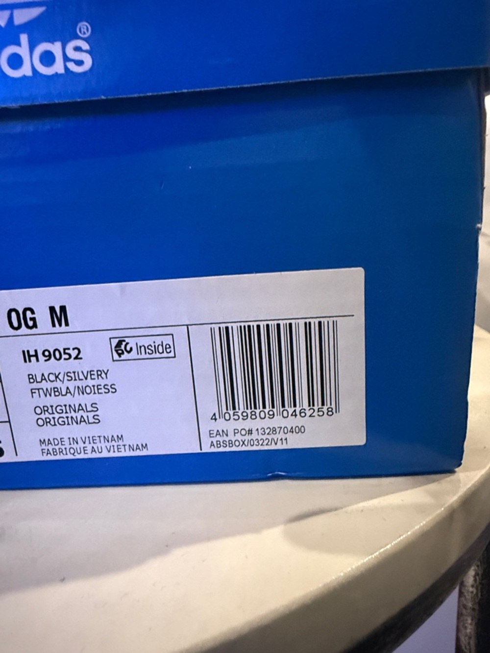 HIGHLY SOUGHT AFTER CRYSTAL SAMBA ADIDAS - Picture 9 of 9